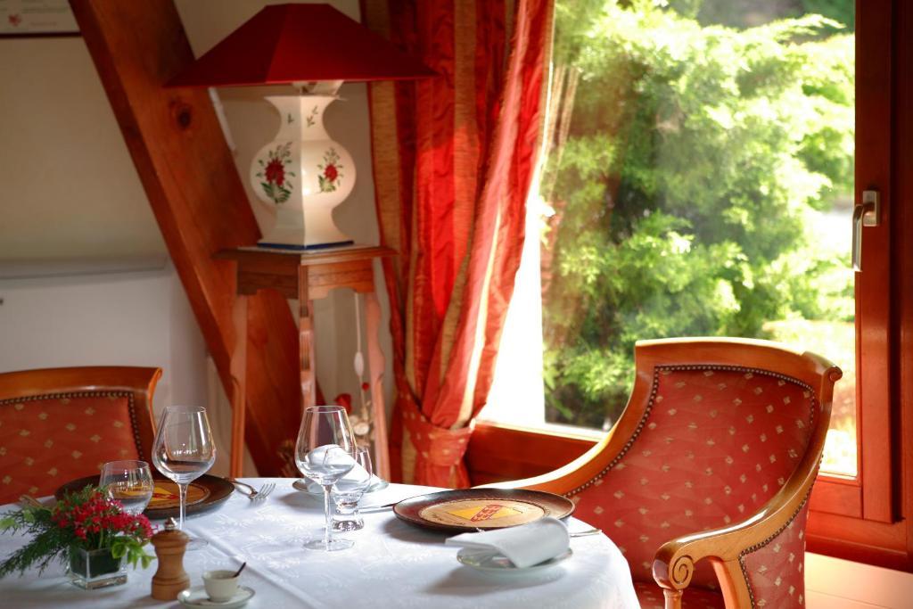 Hôtel A L'Oree Du Bois à Futeau Extérieur photo